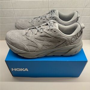 M 11.5/W 12.5 - Unisex Hoka Clifton L Suade - Limestone (Gray)
